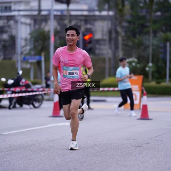 Runner Photo 3703496