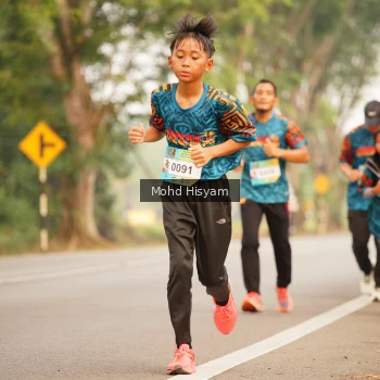 Runner Photo 3703498