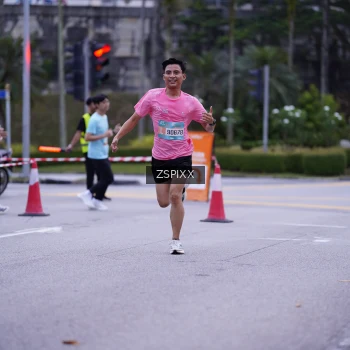 Runner Photo 3703502