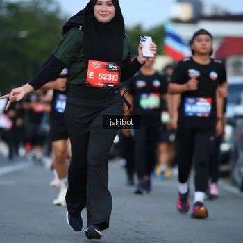 Runner Photo 3703514
