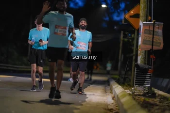 Runner Photo 3703557