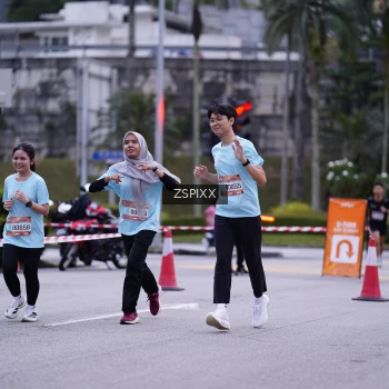 Runner Photo 3703558