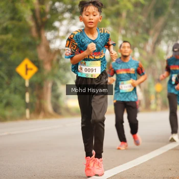 Runner Photo 3703565