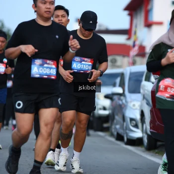 Runner Photo 3703566