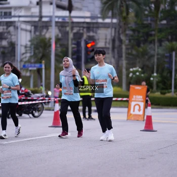 Runner Photo 3703567