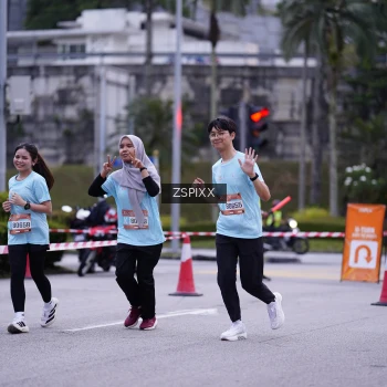Runner Photo 3703580