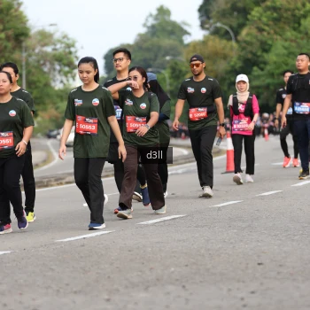 Runner Photo 3703598