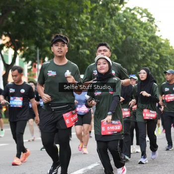 Runner Photo 3703600