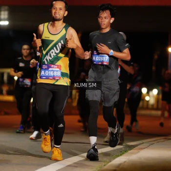 Runner Photo 3703603