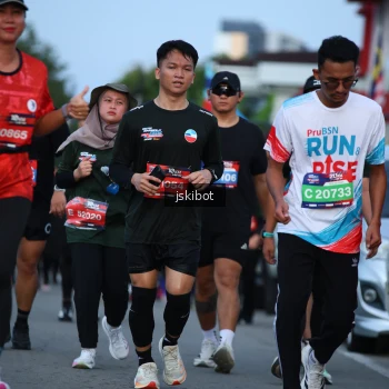 Runner Photo 3703604