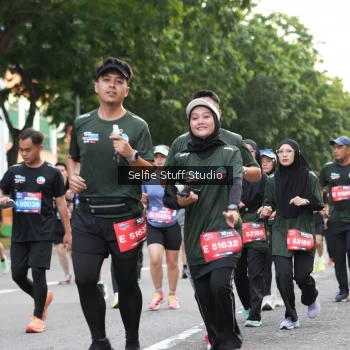 Runner Photo 3703629