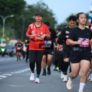Runner Photo 3703630