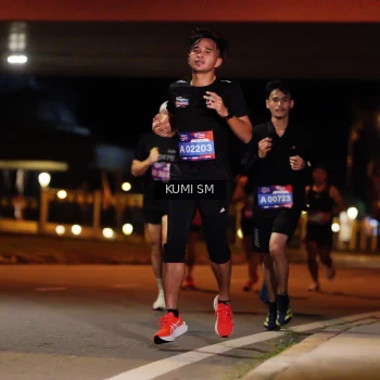 Runner Photo 3703637