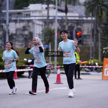 Runner Photo 3703640