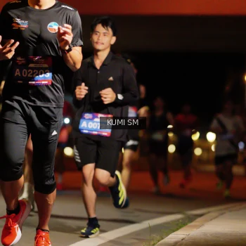 Runner Photo 3703652
