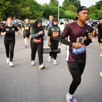 Runner Photo 3703688