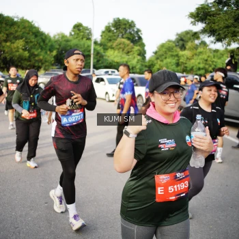 Runner Photo 3703690