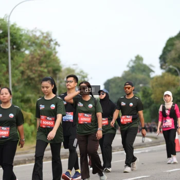 Runner Photo 3703695