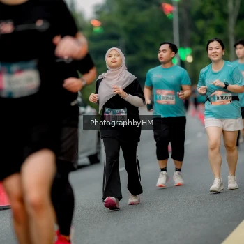 Runner Photo 3703713