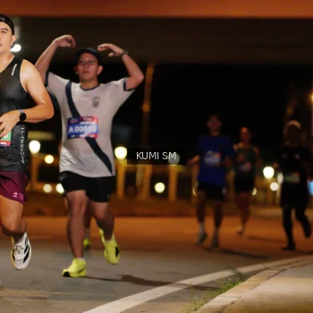 Runner Photo 3703721