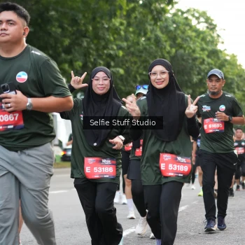 Runner Photo 3703736