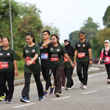 Runner Photo 3703751