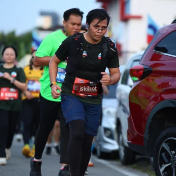 Runner Photo 3703764