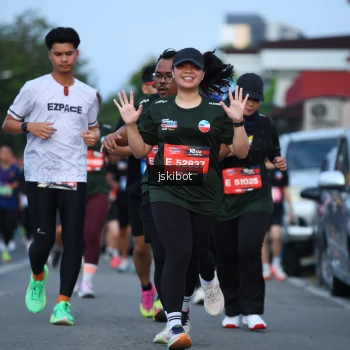 Runner Photo 3703830