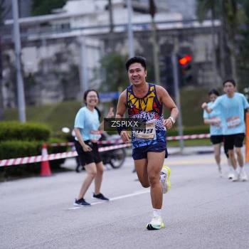 Runner Photo 3703858