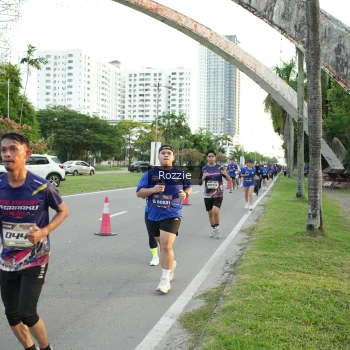 Runner Photo 3703862