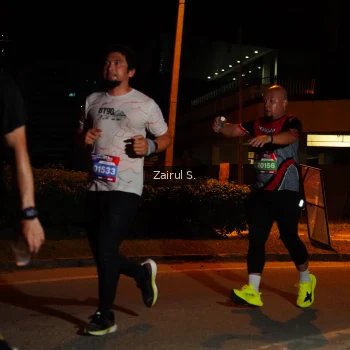 Runner Photo 3703877