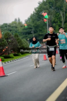 Runner Photo 3703888