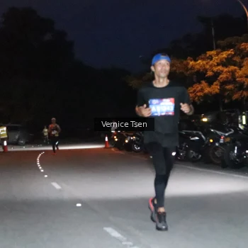 Runner Photo 3703908