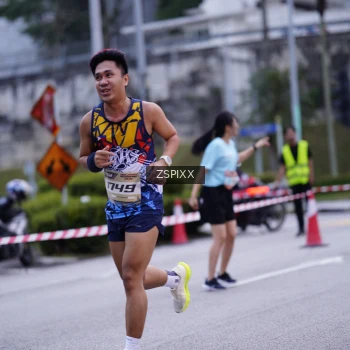 Runner Photo 3703912