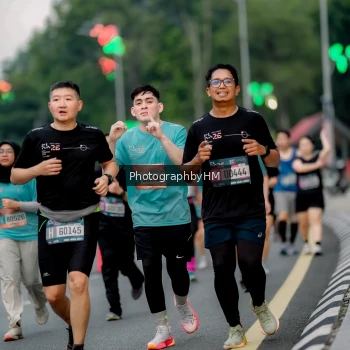 Runner Photo 3703953