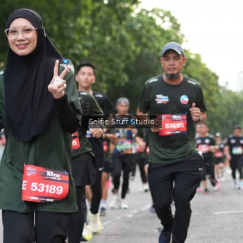 Runner Photo 3703981