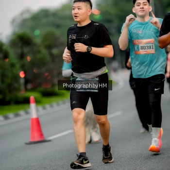Runner Photo 3703999