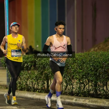Runner Photo 3704025