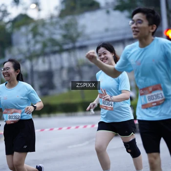 Runner Photo 3704031