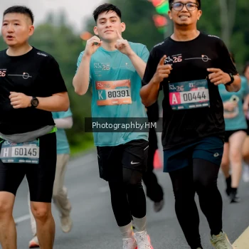 Runner Photo 3704057