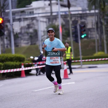 Runner Photo 3704060