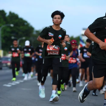 Runner Photo 3704061
