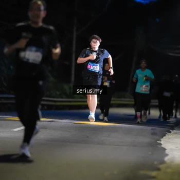 Runner Photo 3704096