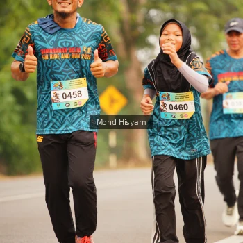 Runner Photo 3704097