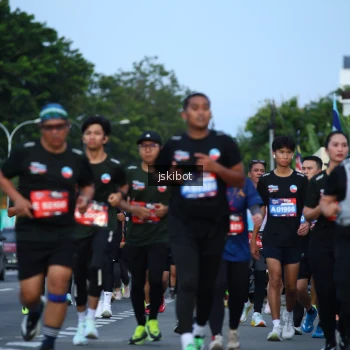 Runner Photo 3704101