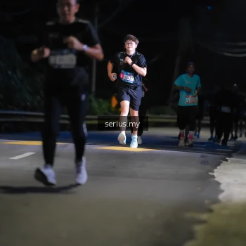 Runner Photo 3704102