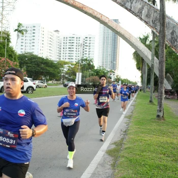 Runner Photo 3704125