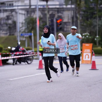 Runner Photo 3704142