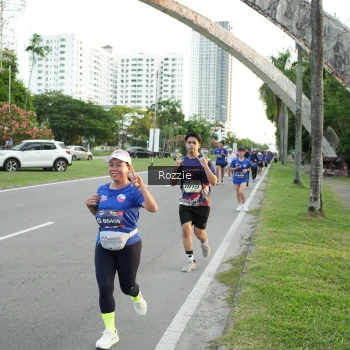 Runner Photo 3704151