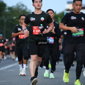 Runner Photo 3704169